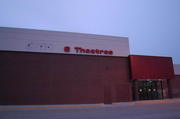Wonderland Mall (Wonderland Shopping Center) - 2004 Photo